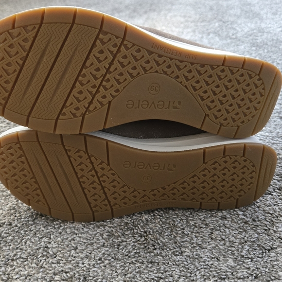 Revere Rusty Metallic Athens Lace Up Womens Sneaker NWB size 8 - Picture 3 of 13